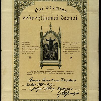 Apliecība iesvētību dienas piemiņai, izdota Annai Leontīnei Zviedris. Apliecību parakstījis Bauskas ev.-lut. baznīcas draudzes mācītājs Gustavs Turss. 1923 .gada 1. jūlijs.